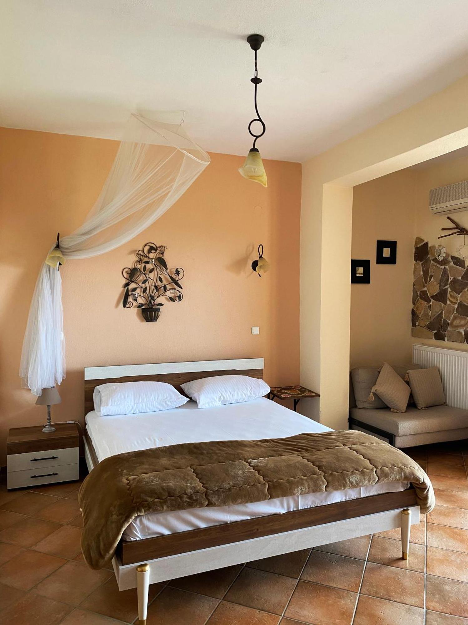 Guesthouse Kerkinitis Lithotopos Экстерьер фото
